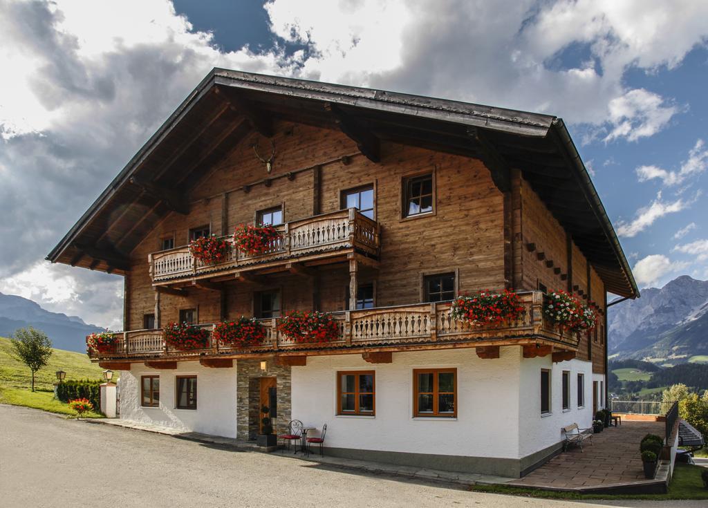 Oberwinklgut Hotel Bischofshofen Bagian luar foto